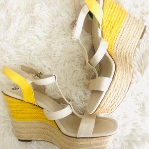 COPY - NEW Nine West Platform Wedge Yellow & Beig…
